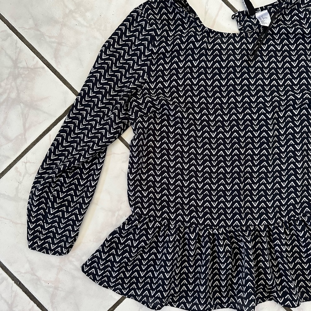 H&M blouse - Picture 3 of 3